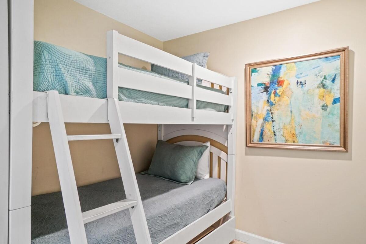 Apartment Splash 707e